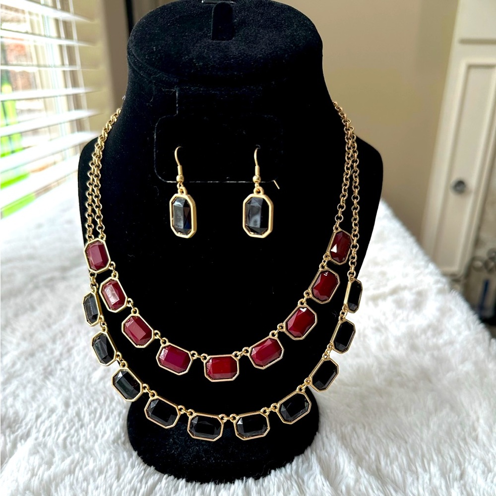 Black / Red / Gold necklace and earrings set